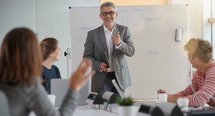Comment devenir formateur indépendant