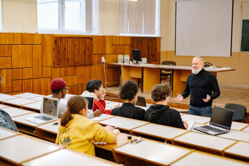 Blended learning : définition, modèles et méthode de conception