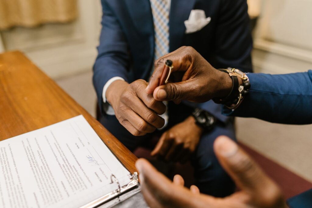 Signature d une convention de formation professionnelle entre un organisme de formation et un client