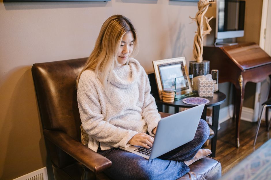 Plateforme LMS consultee sur un ordinateur portable