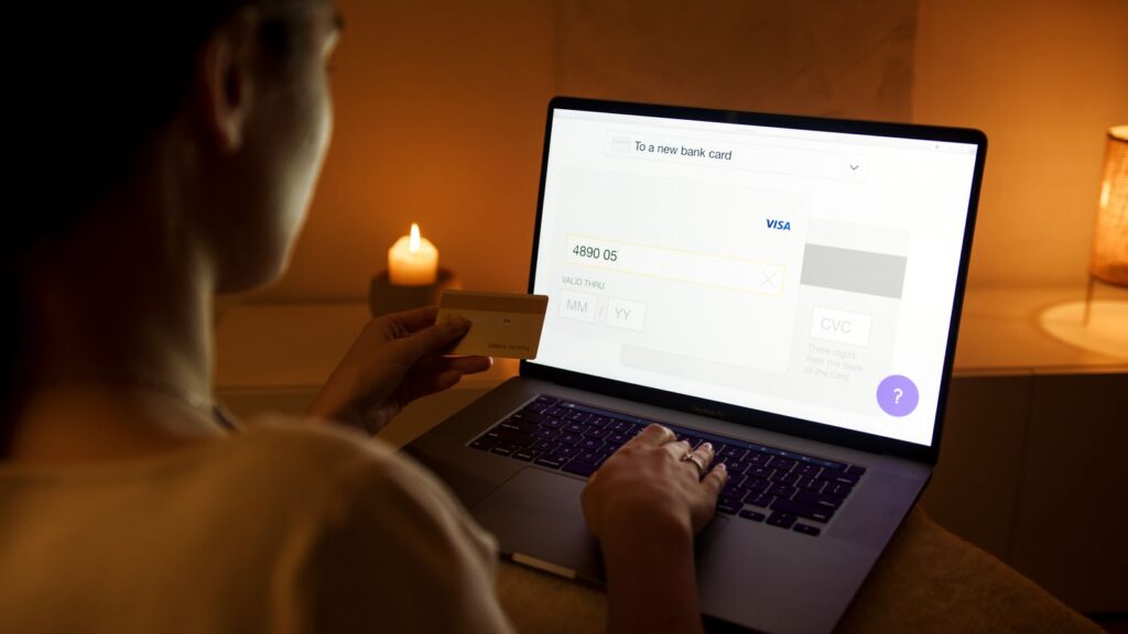 Paiement en ligne par carte bancaire, illustrant la participation forfaitaire due par le titulaire du CPF